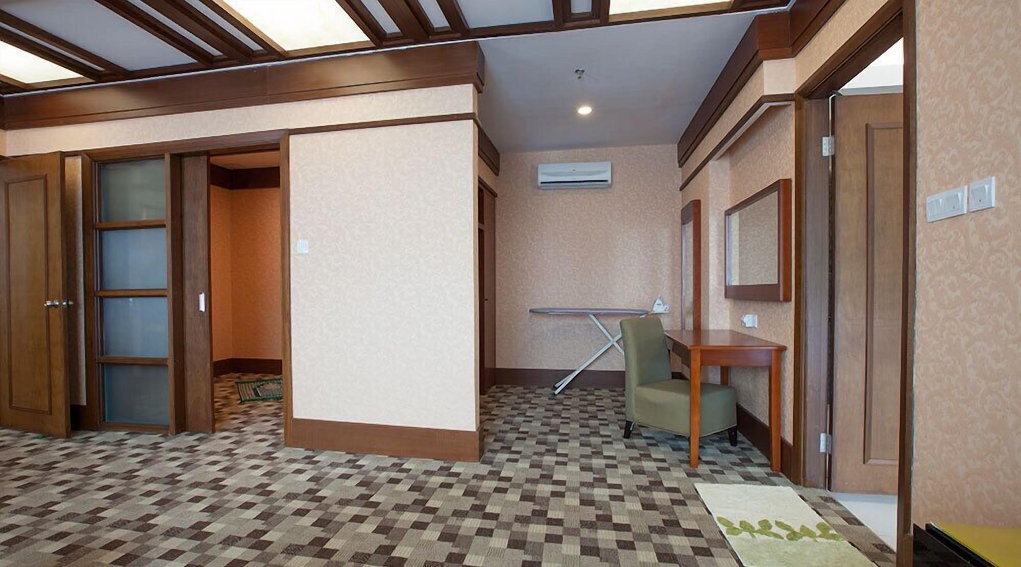 Hotel Seri Malaysia Лавас Экстерьер фото